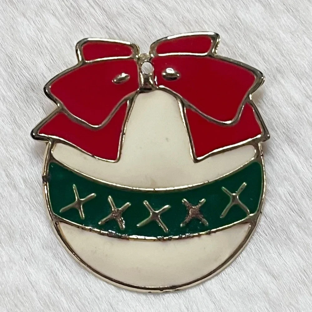 🔮‎ 5/$25 Vintage Christmas Ornament Pin